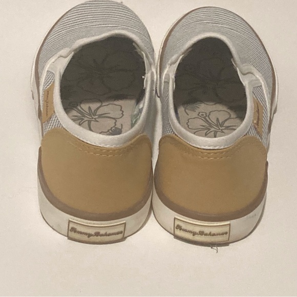 Nautical Style Tommy Bahama Slip On Sneakes, Stripes, Women’’s Size 8.5 - Picture 9 of 12